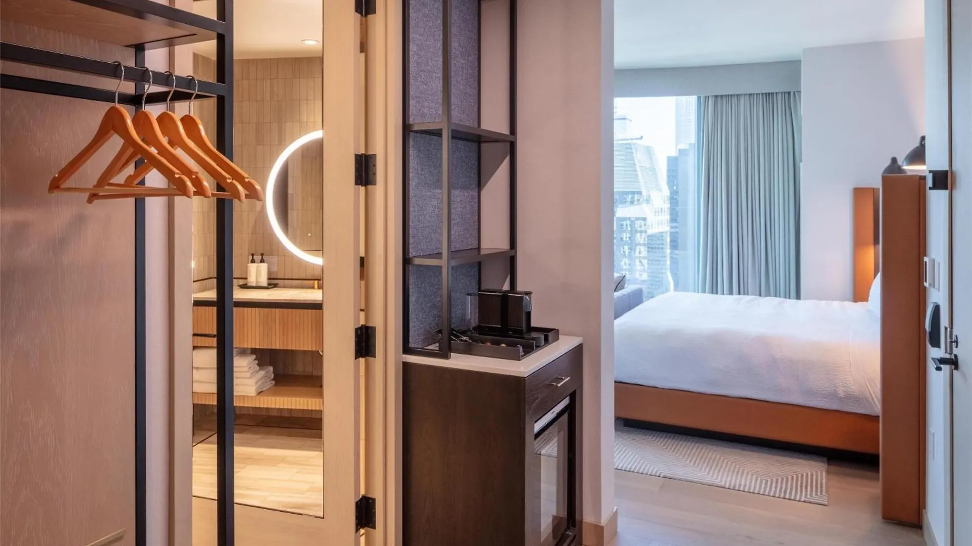 Tempo By Hilton New York Times Square Otel