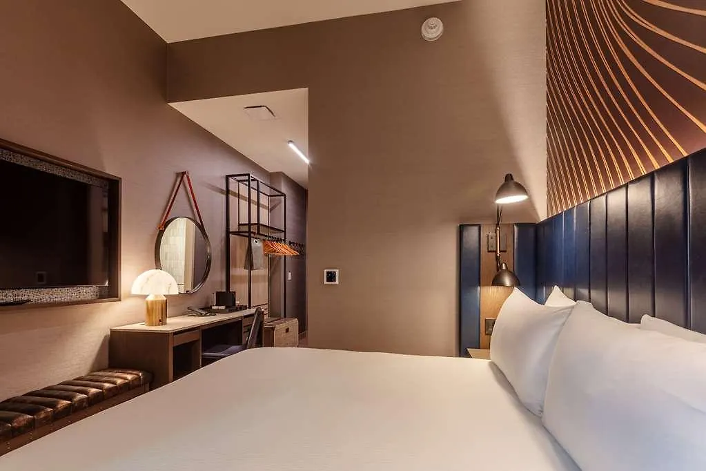 Tempo By Hilton New York Times Square Hotel