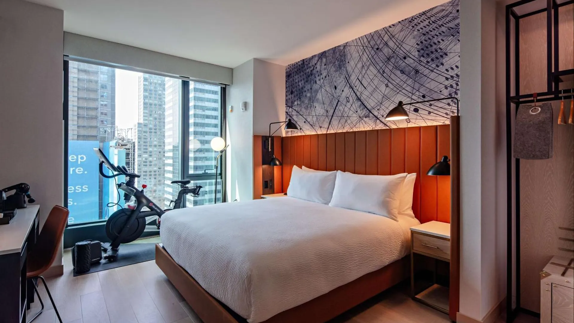 Tempo By Hilton New York Times Square Hotel 4*,  United States
