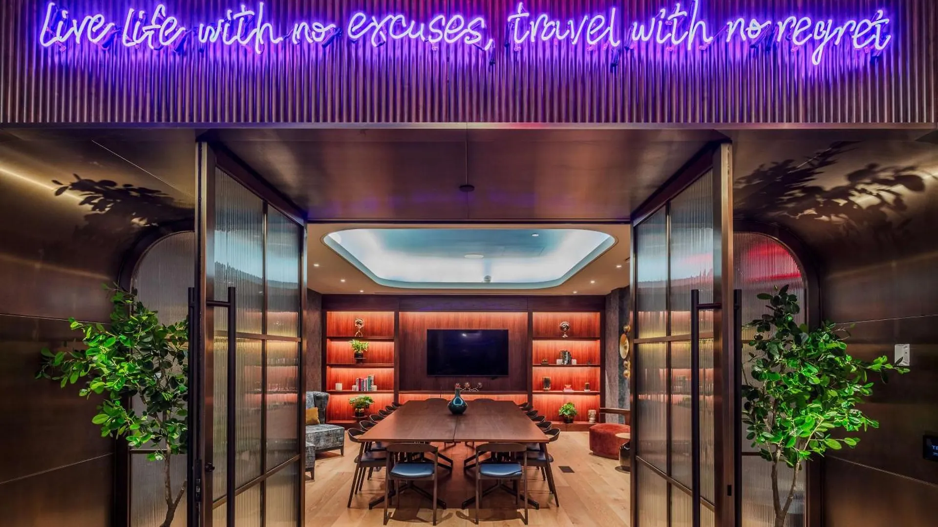 Tempo By Hilton New York Times Square Hotel