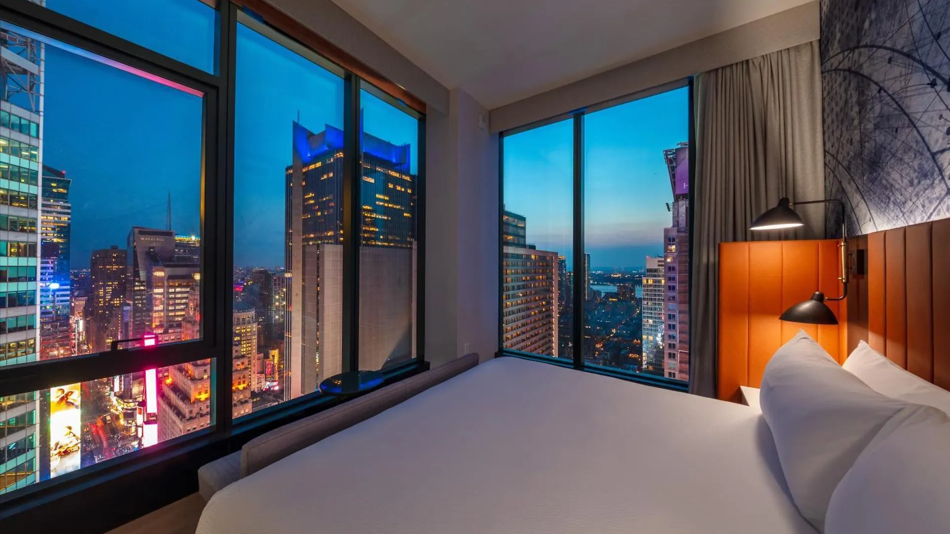 Tempo By Hilton New York Times Square Hotel