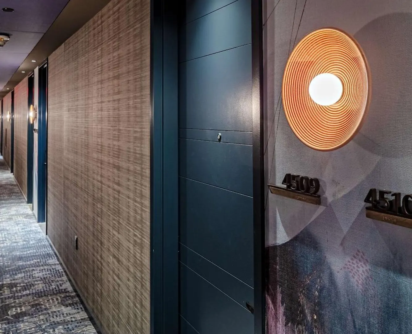 Tempo By Hilton New York Times Square Hotel 4*,  United States