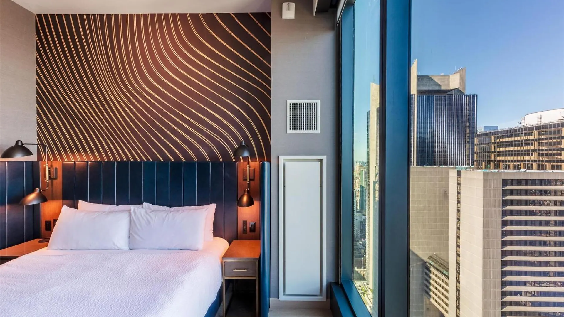 Tempo By Hilton New York Times Square Hotel