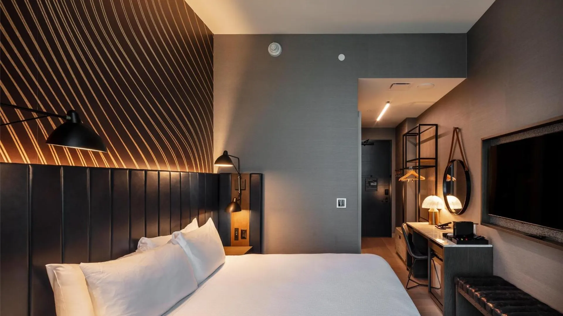מלון Tempo By Hilton New York Times Square